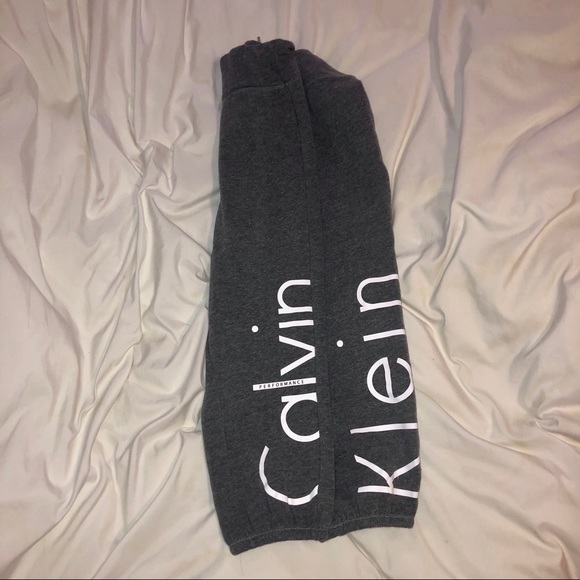 Calvin Klein Performance 3/4 Joggers - Picture 5 of 8